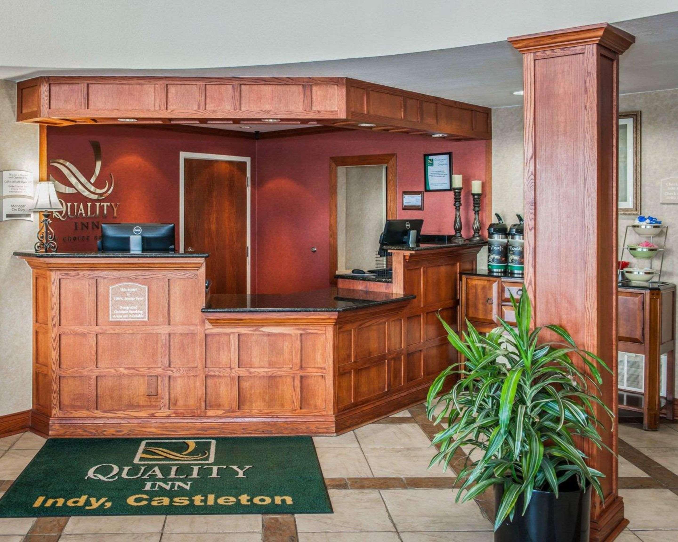 Quality Inn Castleton Eksteriør bilde